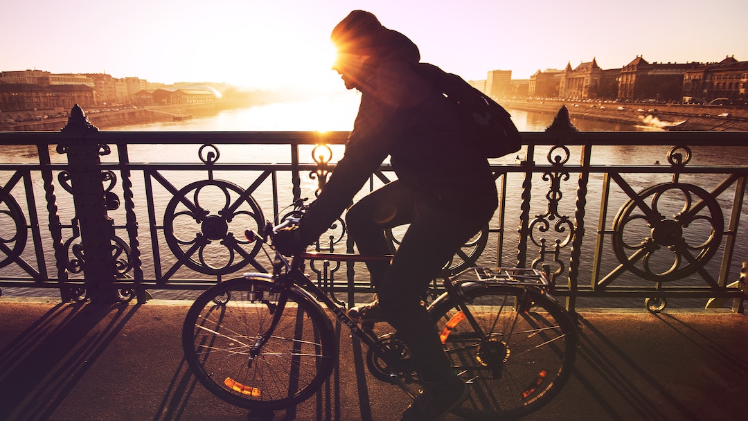 imparare a pedalare e andare in bicicletta